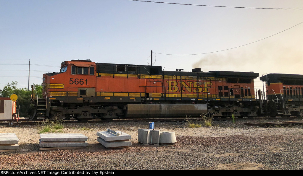 BNSF 5661 approaches Third Street